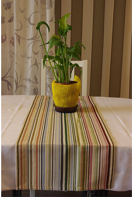 Gobeliinikankainen pöytäliina Barahona 40x140 cm Gobeliinikankainen pöytäliina Barahona 40x140 cm