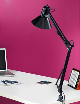 Pöytävalaisin v Pöytävalaisin v