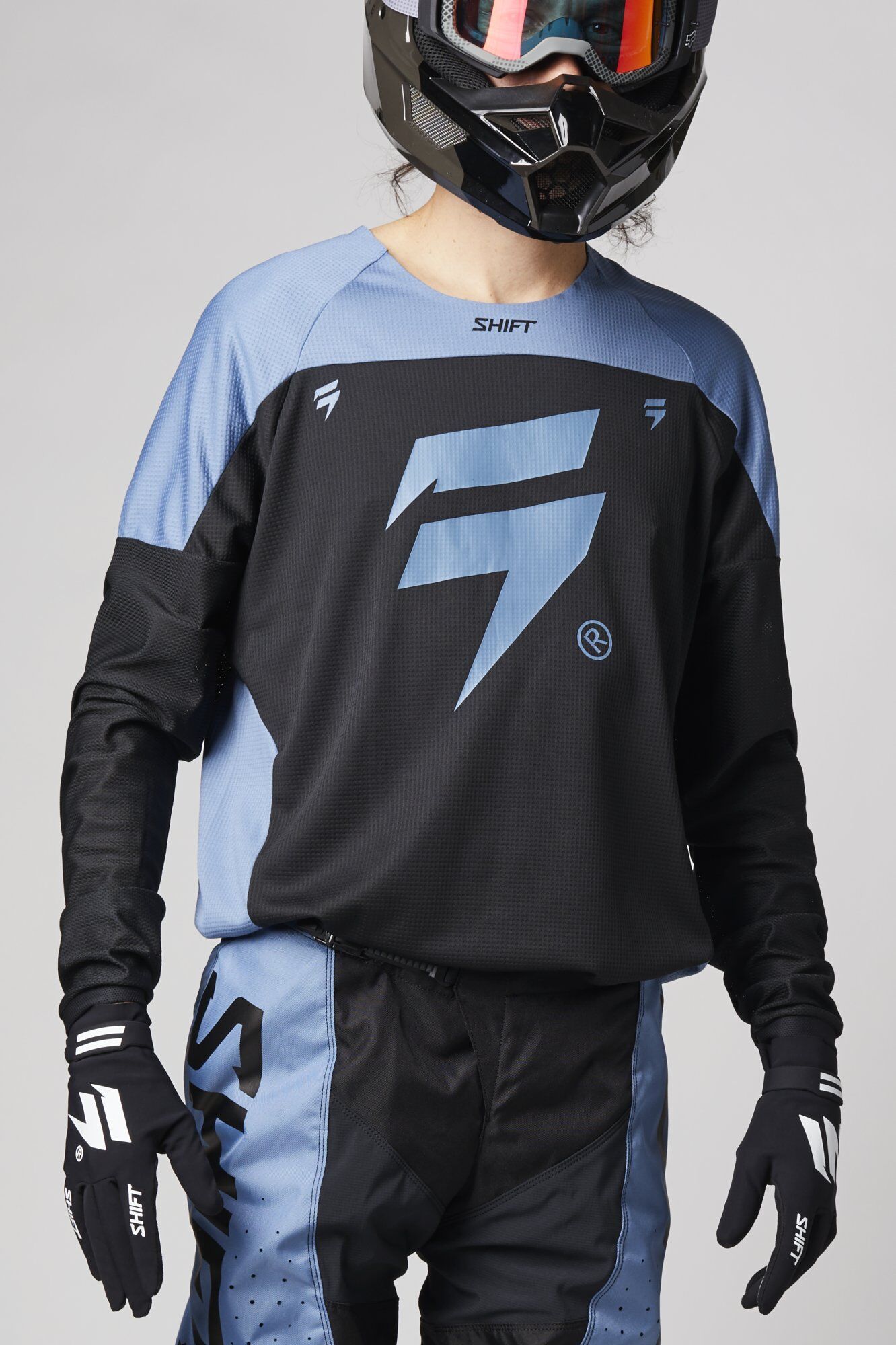 Shift Crossipaita Shift WHIT3 Label Trac Musta-Sininen Shift Crossipaita Shift WHIT3 Label Trac Musta-Sininen