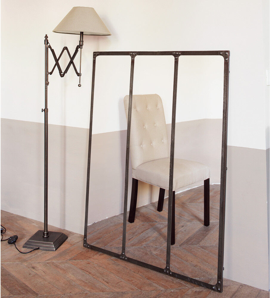 Maisons du Monde Miroir en métal effet vieilli 95x120 Maisons du Monde Miroir en métal effet vieilli 95x120