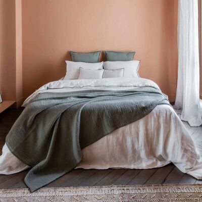 MADURA - CARLINA - blanc - bourdon noir - duvet cover - Publicité MADURA - CARLINA - blanc - bourdon noir - duvet cover - Publicité