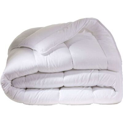 Becquet Couette chaude en polyester blanc 260x240cm Blanc 240x1x260cm - Publicité Becquet Couette chaude en polyester blanc 260x240cm Blanc 240x1x260cm - Publicité
