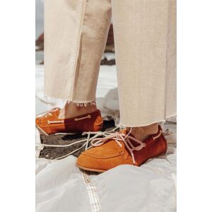 Promod Mocassins en cuir suédé Femme Camel 36 - Publicité Promod Mocassins en cuir suédé Femme Camel 36 - Publicité