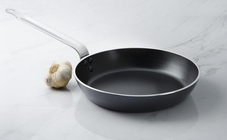 Matfer Bourgeat Poêle anti-adhésive ronde 24 cm CHEF+ Matfer Bourgeat Poêle anti-adhésive ronde 24 cm CHEF+