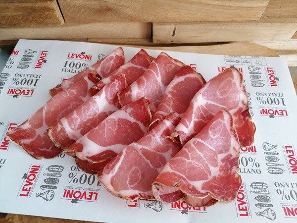 Coppa ficelee a la main x10 - En direct de Saveurs Italiennes (Hérault)