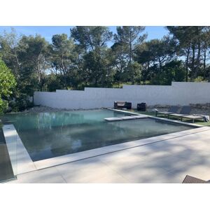 Margelle piscine en pierre de calcaire : Blanc