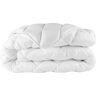 Couette entretien facile 350g/m2 - Couette 1 Personne : 140x200 Cm - Blanc - AbeilCette couette Abeil® peut bouillir. Chaude, confortable et facile d’entretien, cette couette conserve toutes ses propriétés lavage après lavage, même à 95°.Couette 1 personn