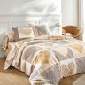 Linge de lit Lovely en flanelle imprimé coeurs - BlancheporteNe soyez pas en froid avec votre lit : adoptez la douceur et la chaleur du linge de lit en flanelle Lovely ! Son imprimé patchwork de médaillons romantiques trouvera facilement sa place dans vot