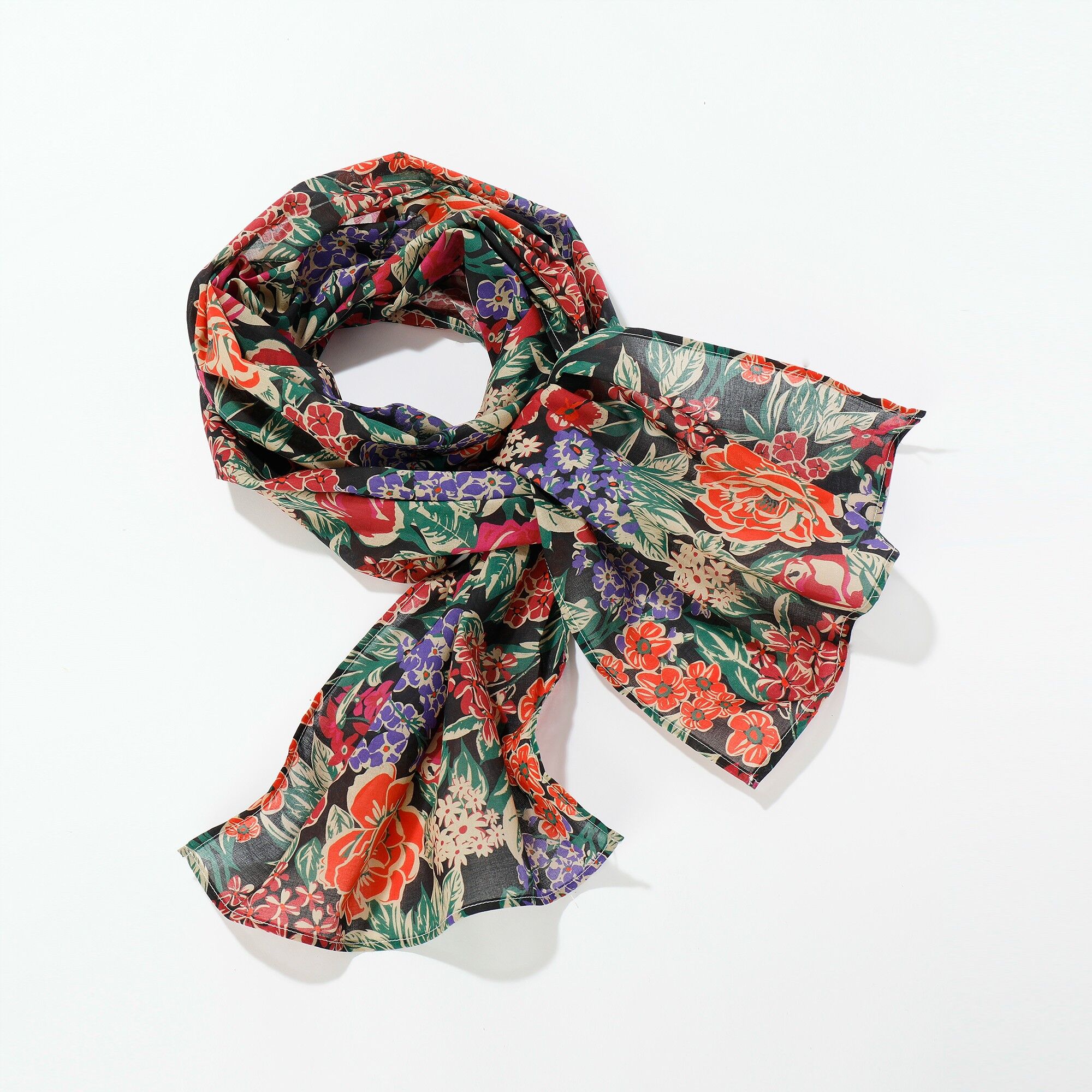 Foulard imprimé grosses fleurs, 198x38 cm - coton - BlancheporteCe foulard XXL affiche un superbe imprimé fleuri, romantique à souhait. Devenu un accessoire de mode simplement essentiel, il offre, grâce à ses très grandes dimensions, une multiplicité de p