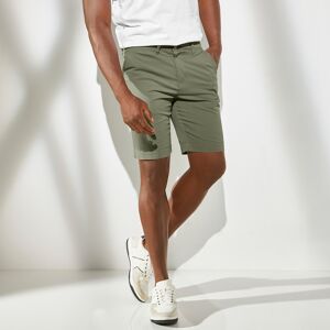 Blancheporte Bermuda chino uni sergé stretch grand confort spécial embonpoint - BlancheporteLook tendance et grand confort assurés avec le bermuda chino spécial embonpoint. Pour une saison décontractée et stylée, vous le porterez avec un polo, un tee-shir