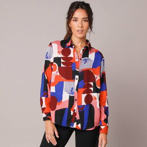 On craque pour ce maxi imprimé aux couleurs de saison. Il s'affiche telle une oeuvre d'art et booste votre look que ce soit avec un jean ou un pantalon plus habillé. Effet wahou garanti ! image