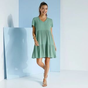 Blancheporte Robe col V courte unie, crépon - BlancheporteLe crépon, douceur de saison, offre à cette robe toute la légèreté que vous méritez ! Fluide et évasée, elle offre un look glamour en toute décontraction. Des sandales suffiront à composer une tenu