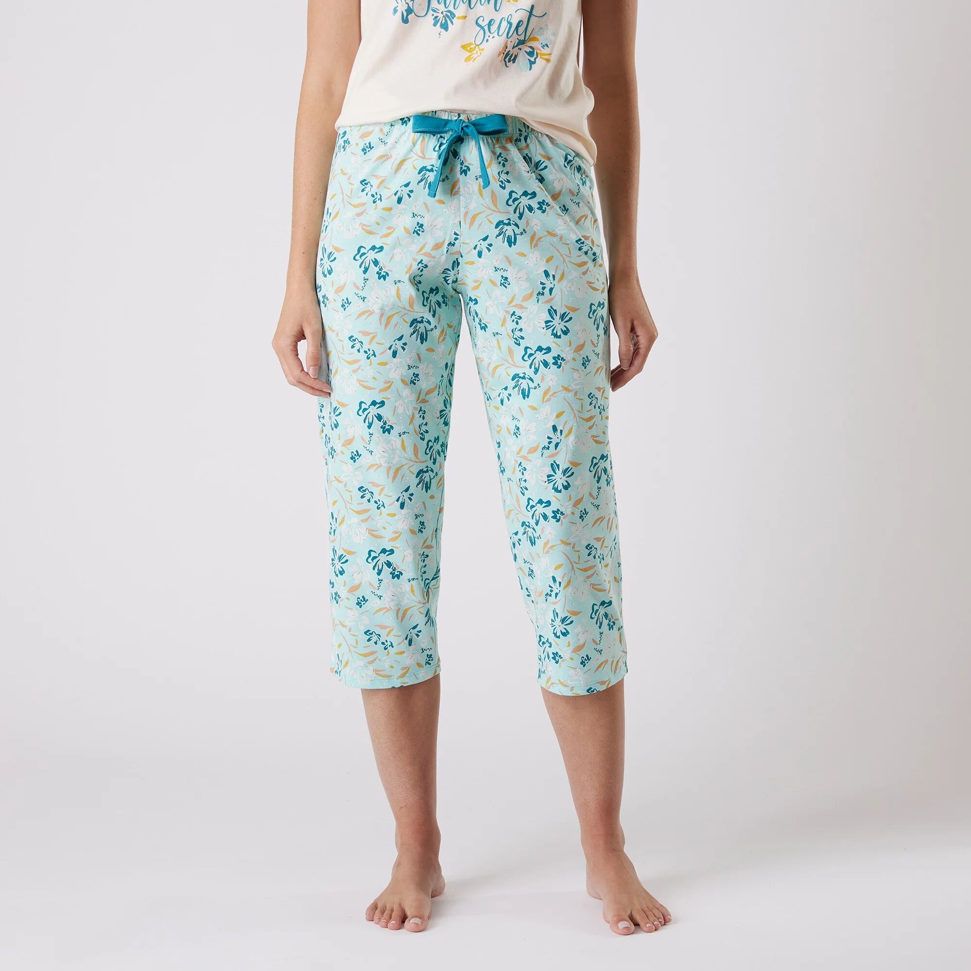 Pantalon court pyjama imprimé floral - BlancheporteLaissez-vous inspirer par cette ligne florale créée dans un esprit japonisant. Vous aimerez ce pantacourt très confortable à associer comme vous le souhaitez au tee-shirt assorti.34/36Turquoise