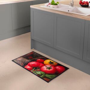 Blancheporte Tapis de cuisine velours motif tomates - BlancheporteHyper absorbant et doux, le tapis velours motif tomates trouvera tout naturellement sa place en cuisine pour habiller et protéger le sol... Qualité photo-impression et grande longueur en pl