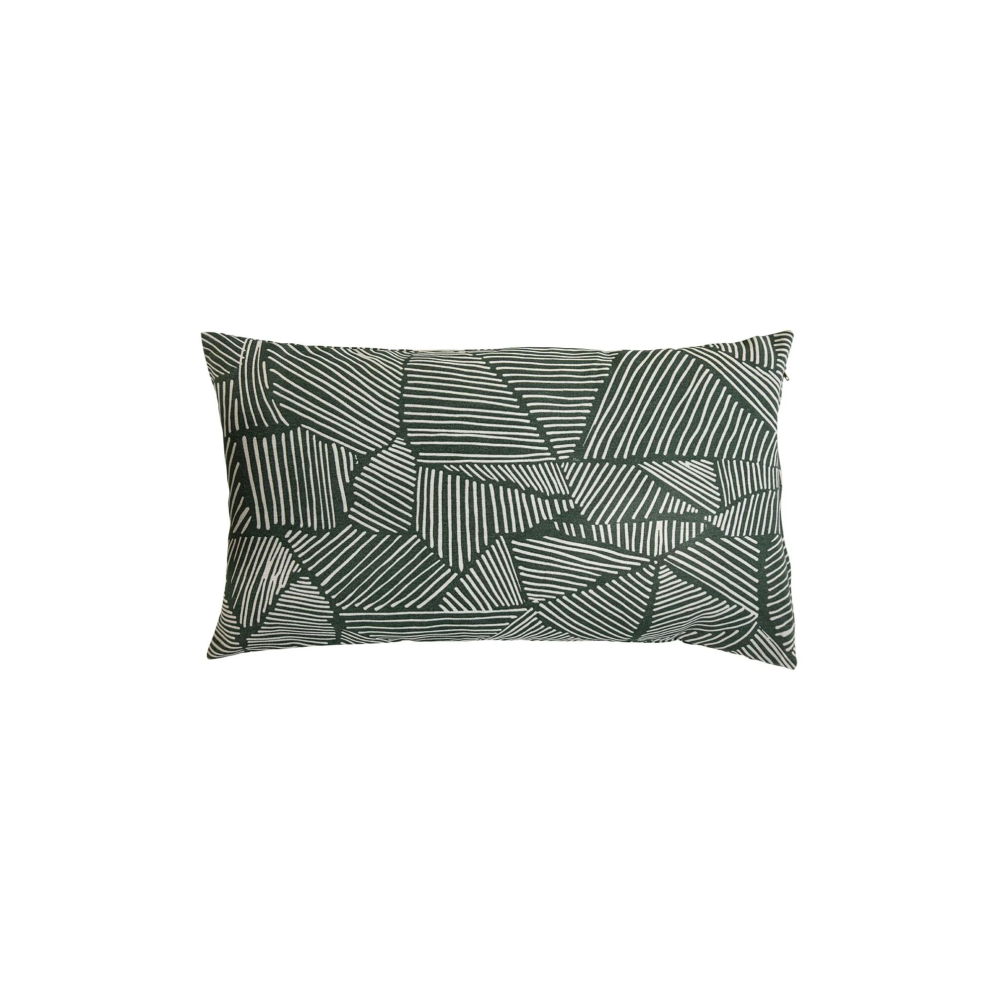 Housse de coussin imprimé graphique - BlancheporteMettez une touche d’imprimé dans votre intérieur avec ces housses de coussin motif graphique ! Pour une déco tout en harmonie, associez-les aux housses pour clic-clac ou BZ assorties.Lot de 2 housses de co