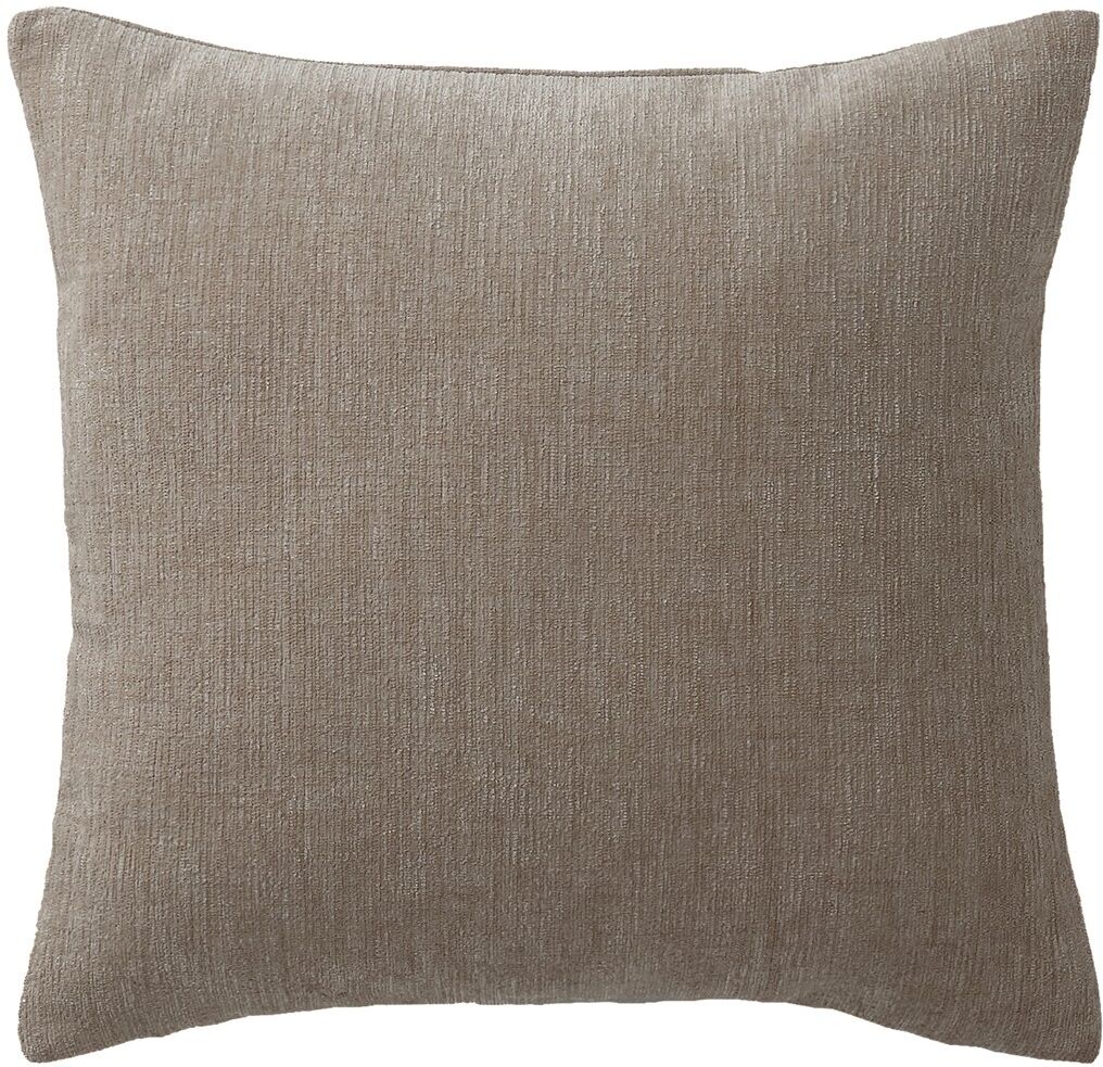 Housse de coussin chenille - BlancheportePour un look du plus bel effet, multipliez les coussins en chenille et apportez une note chaleureuse à votre intérieur. À associer ou mixer au long coussin de canapé ou au rideau pour une déco coordonnée signée Col