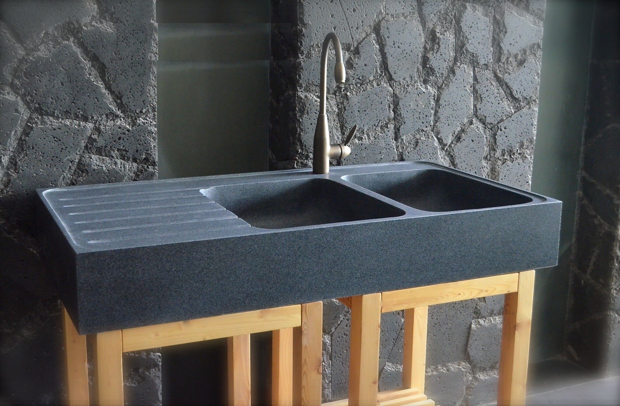 LivingRoc Évier en pierre Granit véritable 2 bacs + égouttoir 120x60 BESSO LivingRoc Évier en pierre Granit véritable 2 bacs + égouttoir 120x60 BESSO