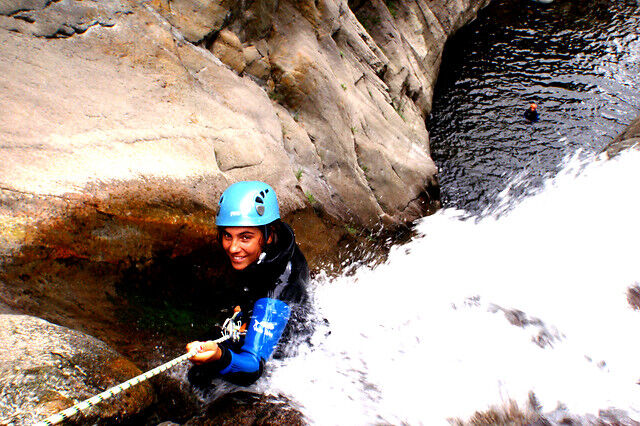 Wonderbox Coffret cadeau Initiation au canyoning à proximité de Perpignan - Wonderbox