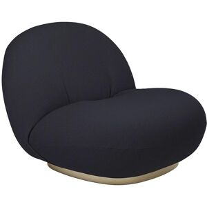 GUBI fauteuil avec la base pivotante PACHA LOUNGE CHAIR (Cat. C Kvadrat Vidar 554 - tissu et bois finition Pearl Gold)