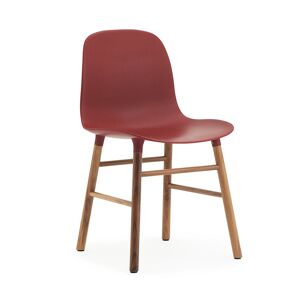 Normann Copenhagen de 2 chaises FORM CHAIR avec pietement en noyer (Rouge - Polypropylene et noyer)