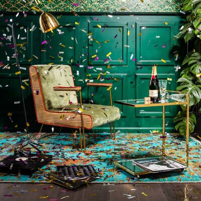 KARE DESIGN - Aunt Betty - Velours vert - Armchair - Publicité KARE DESIGN - Aunt Betty - Velours vert - Armchair - Publicité