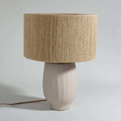 Maisons du Monde Lampe en grès beige et abat-jour en jute, H46 cm - Publicité Maisons du Monde Lampe en grès beige et abat-jour en jute, H46 cm - Publicité