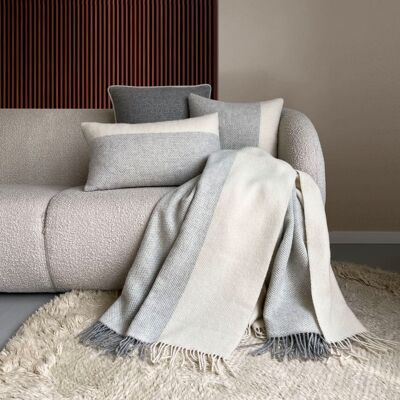 Malagoon Plaid en laine gris naturel 140x200 - Publicité Malagoon Plaid en laine gris naturel 140x200 - Publicité