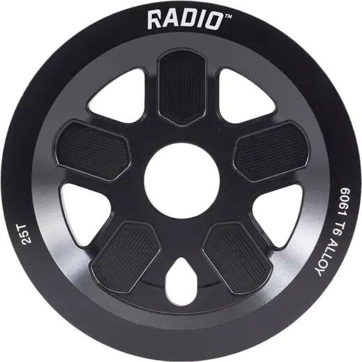 Radio Bike Co Couronne BMX Radio Leon Hoppe Signature 47 Guard (Noir - 25T) Radio Bike Co Couronne BMX Radio Leon Hoppe Signature 47 Guard (Noir - 25T)