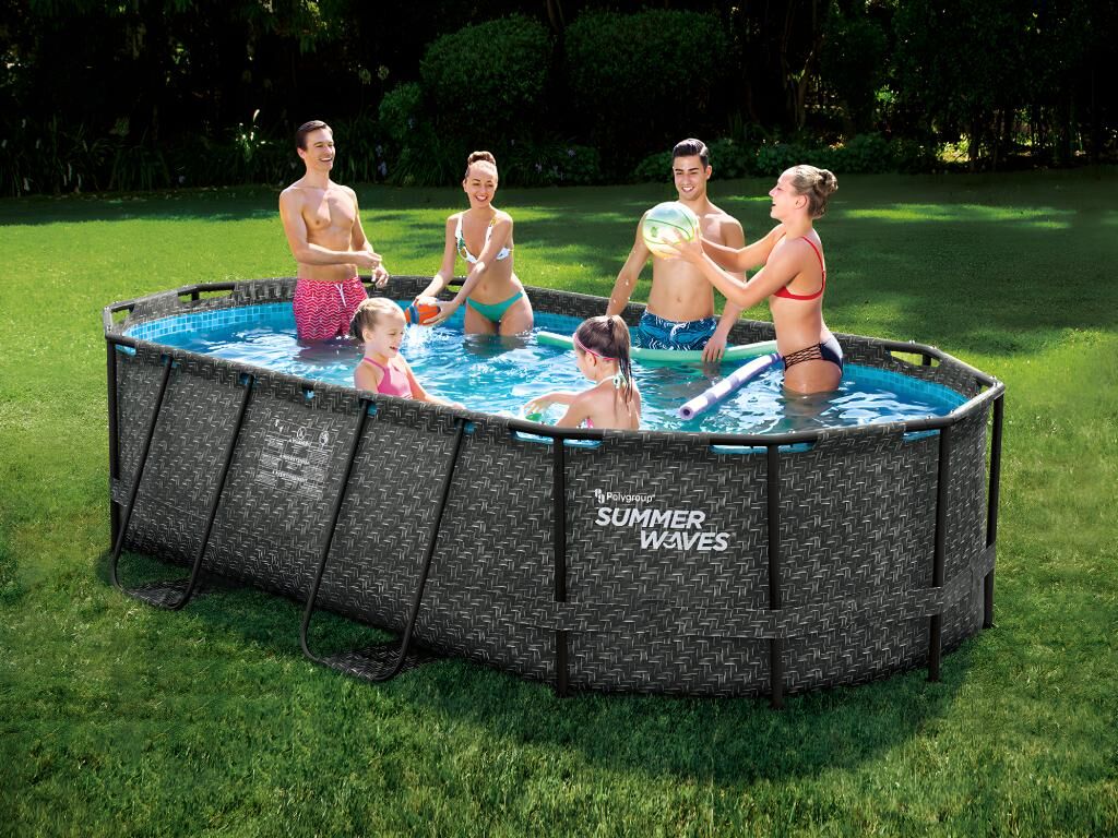 Vente-unique Piscine tubulaire ovale effet chevrons gris foncé avec pompe filtrante à cartouche - L424 x P250 x H100 cm - SALAMANQUE