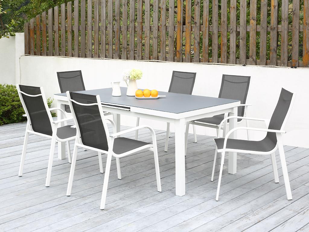 Salle à manger de jardin en aluminium grise et blanche : 6 fauteuils et une table extensible - LINOSA de MYLIA