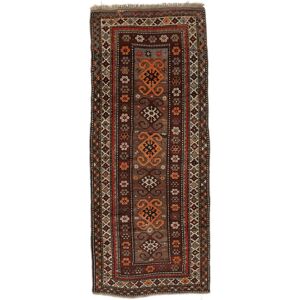 Noue a la main. Origine: Turkey Chirvan ca.1930 Tapis 132x312