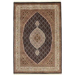 Noue a la main. Origine: India Tabriz Royal Tapis 136x201