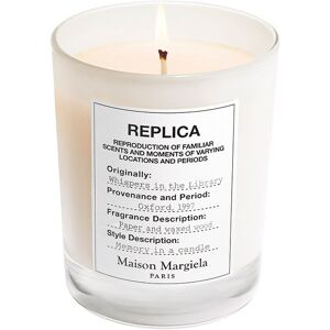 Maison Margiela Replica Whispers in the Library Bougie Parfums d'intérieur & Bougies