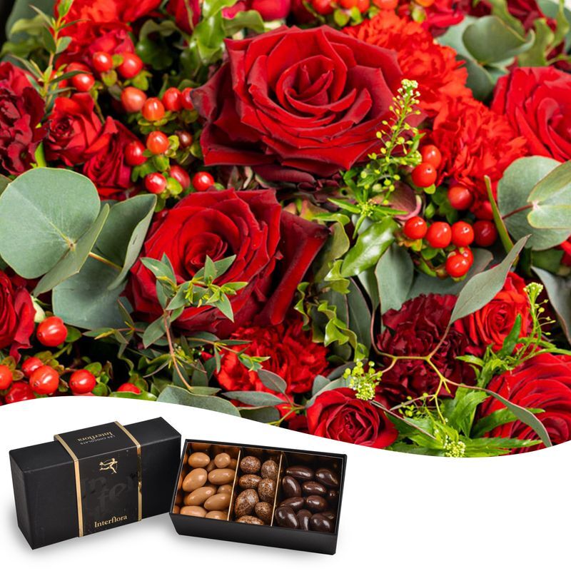 Interflora Le bouquet Saint Valentin du fleuriste & Amandes au chocolat - Livraison de roses - Interflora