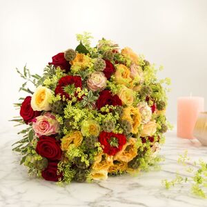 Interflora Sentiments distingues : roses gros boutons tons chauds