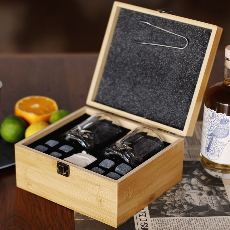 Coffret dégustation & verres à whisky - Interflora - Livraison de cadeaux personnalisés