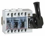 LEGRAND Interrupteur-sectionneur Vistop 160A - 3P avec commande frontale et poignée noire LEGRAND Interrupteur-sectionneur Vistop 160A - 3P avec commande frontale et poignée noire