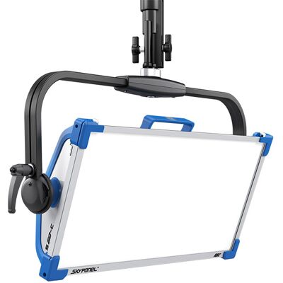 ARRI SkyPanel S30-C LED P.O. negro - ARRI SkyPanel Série - Publicité ARRI SkyPanel S30-C LED P.O. negro - ARRI SkyPanel Série - Publicité