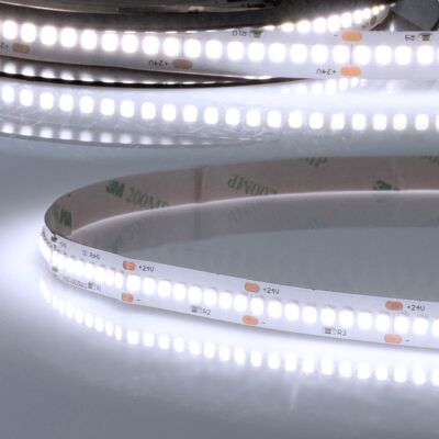 Isoled HEQ960 Bande LED Haute Luminosité 24V IP20 Blanc Froid - Publicité Isoled HEQ960 Bande LED Haute Luminosité 24V IP20 Blanc Froid - Publicité
