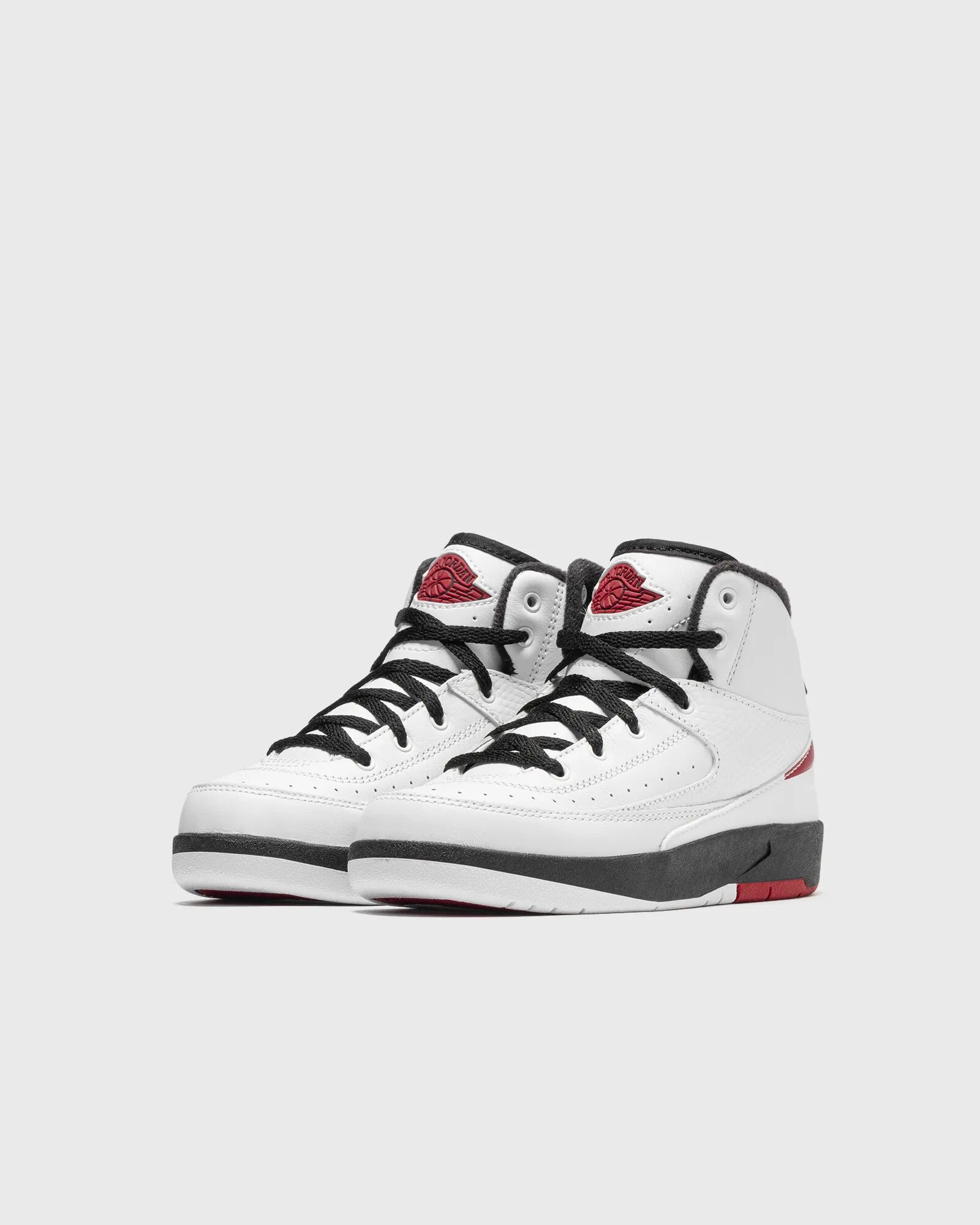 JORDAN 2 RETRO (PS) "Chicago" women Sneakers Basketball High-& Midtop white en taille:29,5