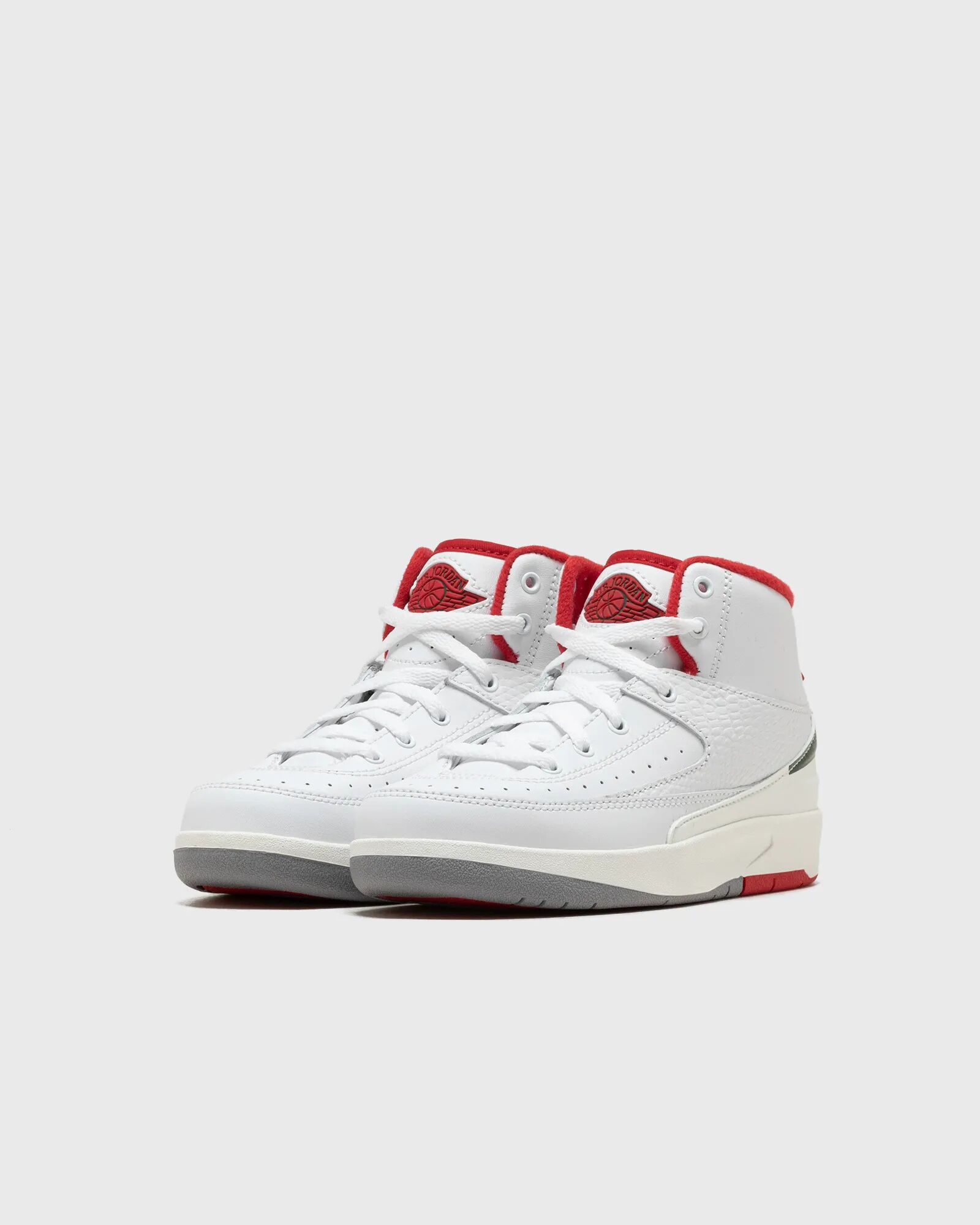 Jordan 2 Retro Little Kids' Shoes  Sneakers Basketball white en taille:28,5