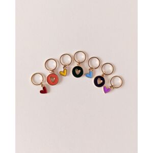 Lot de 7 anneaux marqueurs de maille Petits cœurs - Hello Kim - Hello Kim - Mondial Tissus - Publicité Lot de 7 anneaux marqueurs de maille Petits cœurs - Hello Kim - Hello Kim - Mondial Tissus - Publicité