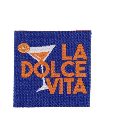 Étiquettes tissées à coudre collection dolce vita Bohin - Bohin - Mondial Tissus - Publicité Étiquettes tissées à coudre collection dolce vita Bohin - Bohin - Mondial Tissus - Publicité