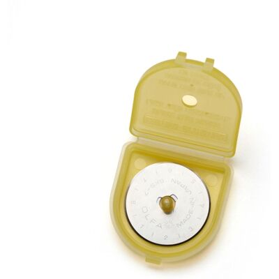 Lames de rechange 28mm pour cutter rotatif - Bohin - Mondial Tissus - Publicité Lames de rechange 28mm pour cutter rotatif - Bohin - Mondial Tissus - Publicité