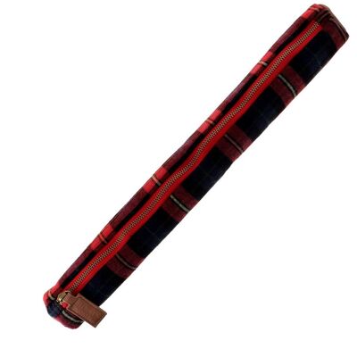 Etui tricot Tartan rouge 45x5cm - Bohin - Mondial Tissus - Publicité Etui tricot Tartan rouge 45x5cm - Bohin - Mondial Tissus - Publicité