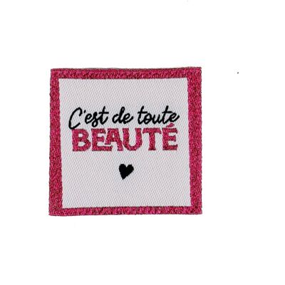 Lot 4 Étiquettes tissées "c'est de toute beauté" - Bohin - Bohin - Mondial Tissus - Publicité Lot 4 Étiquettes tissées "c'est de toute beauté" - Bohin - Bohin - Mondial Tissus - Publicité