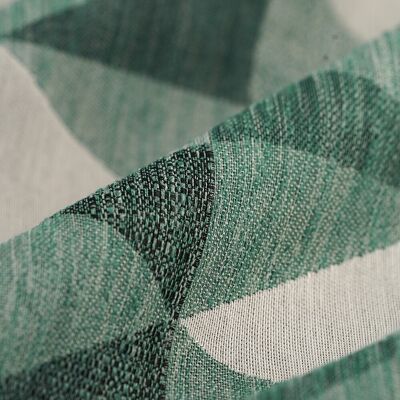 Tissu jacquard triangles grande largeur vert - MT - Mondial Tissus - Publicité Tissu jacquard triangles grande largeur vert - MT - Mondial Tissus - Publicité