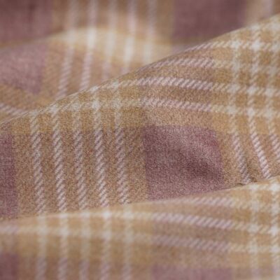 Tissu velours imprimé tartan rouge et jaune - MT - Mondial Tissus - Publicité Tissu velours imprimé tartan rouge et jaune - MT - Mondial Tissus - Publicité