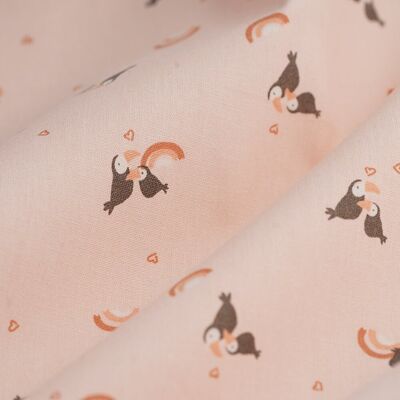 Tissu cretonne toucan rose - MT - Mondial Tissus - Publicité Tissu cretonne toucan rose - MT - Mondial Tissus - Publicité