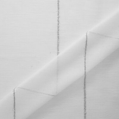 Tissu voilage blanc à fines rayures lurex - Mondial Tissus - Publicité Tissu voilage blanc à fines rayures lurex - Mondial Tissus - Publicité